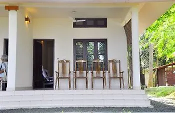 Illikkalam Lakeside Cottages Kumarakom Hotel
