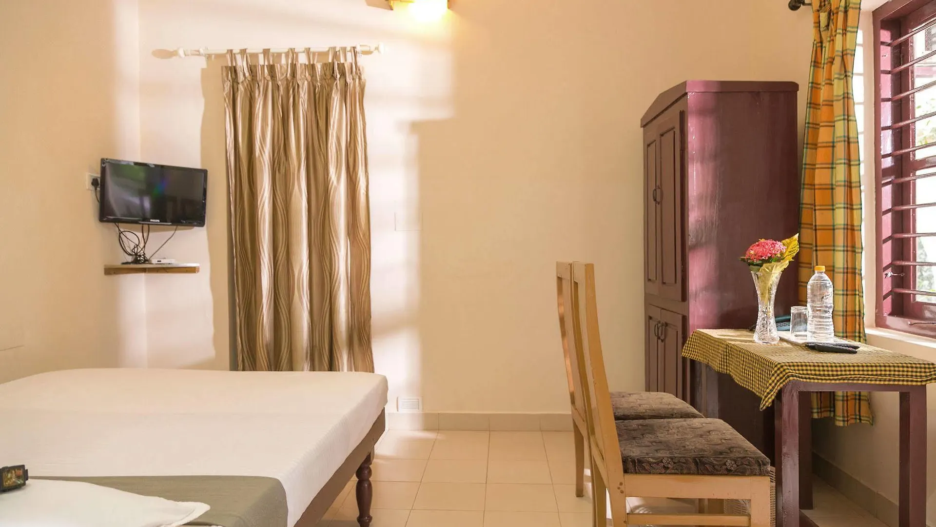 Illikkalam Lakeside Cottages Kumarakom