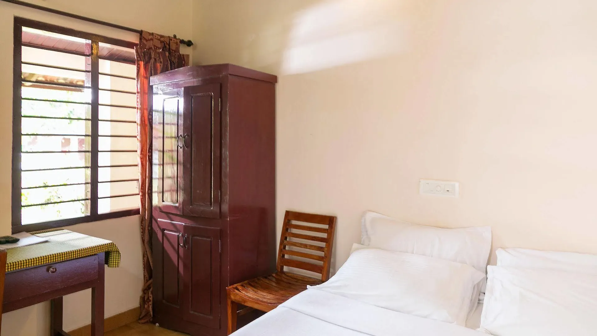 Illikkalam Lakeside Cottages Kumarakom Hotel