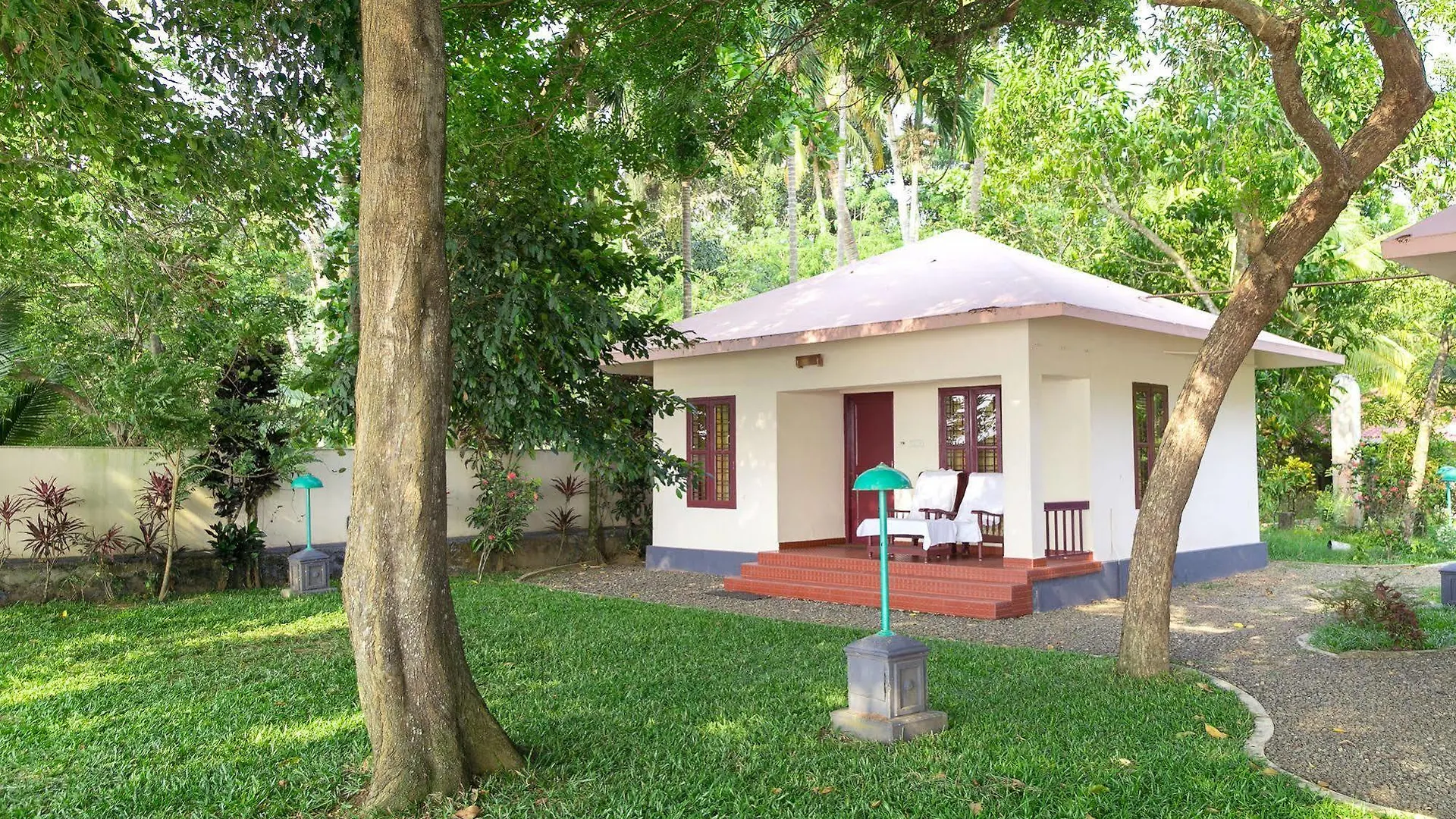 Illikkalam Lakeside Cottages Kumarakom